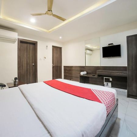 Oyo 10277 Hotel Delux Golden Аджмер Екстериор снимка