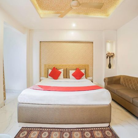 Oyo 10277 Hotel Delux Golden Аджмер Екстериор снимка