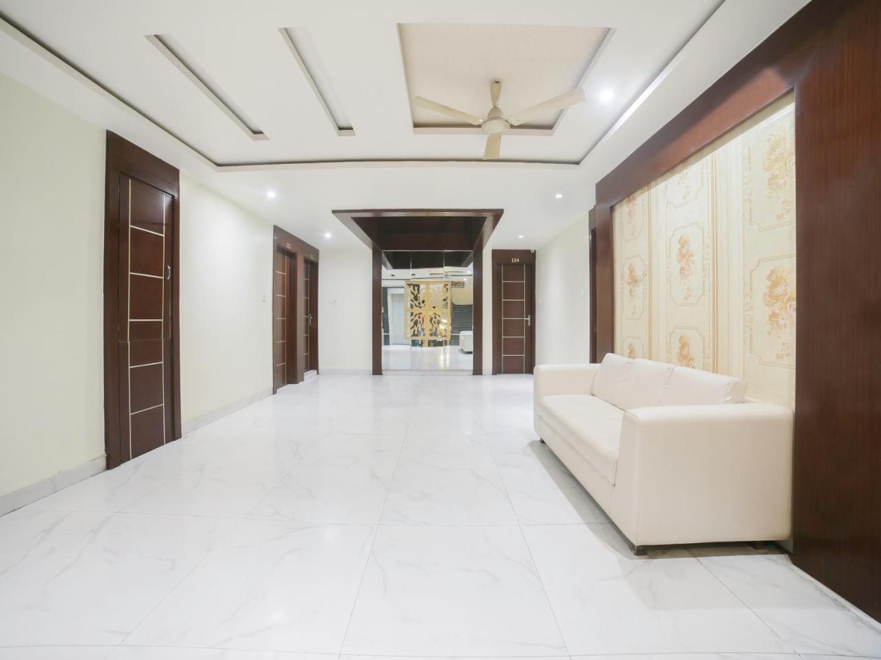 Oyo 10277 Hotel Delux Golden Аджмер Екстериор снимка
