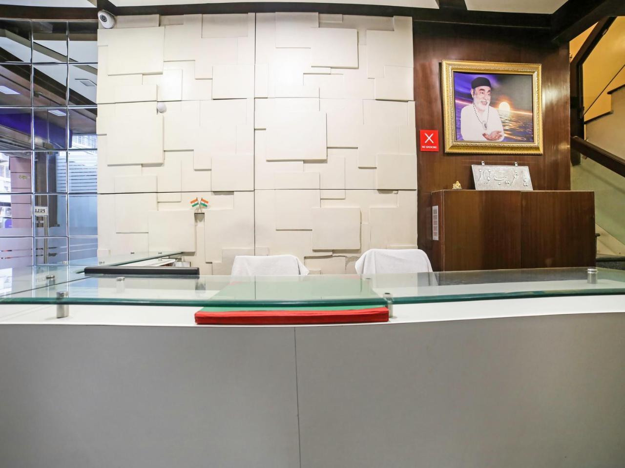Oyo 10277 Hotel Delux Golden Аджмер Екстериор снимка