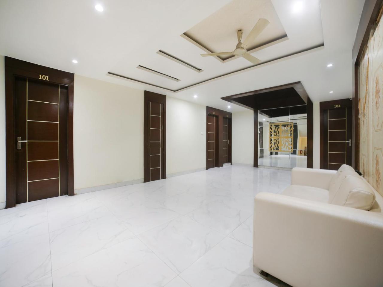 Oyo 10277 Hotel Delux Golden Аджмер Екстериор снимка