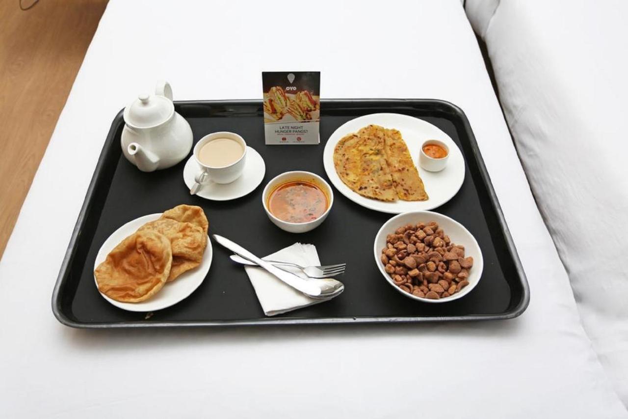 Oyo 10277 Hotel Delux Golden Аджмер Екстериор снимка