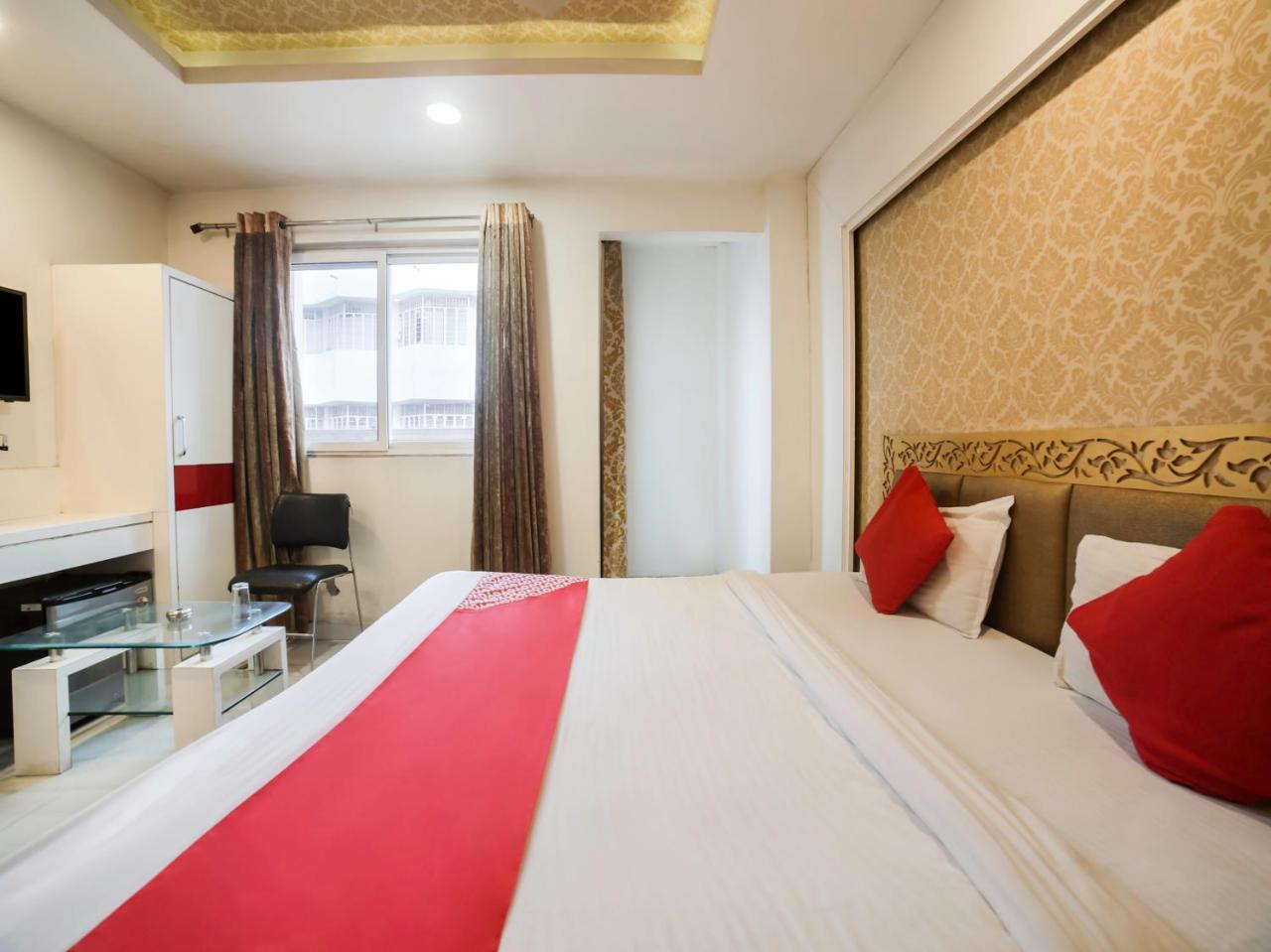 Oyo 10277 Hotel Delux Golden Аджмер Екстериор снимка