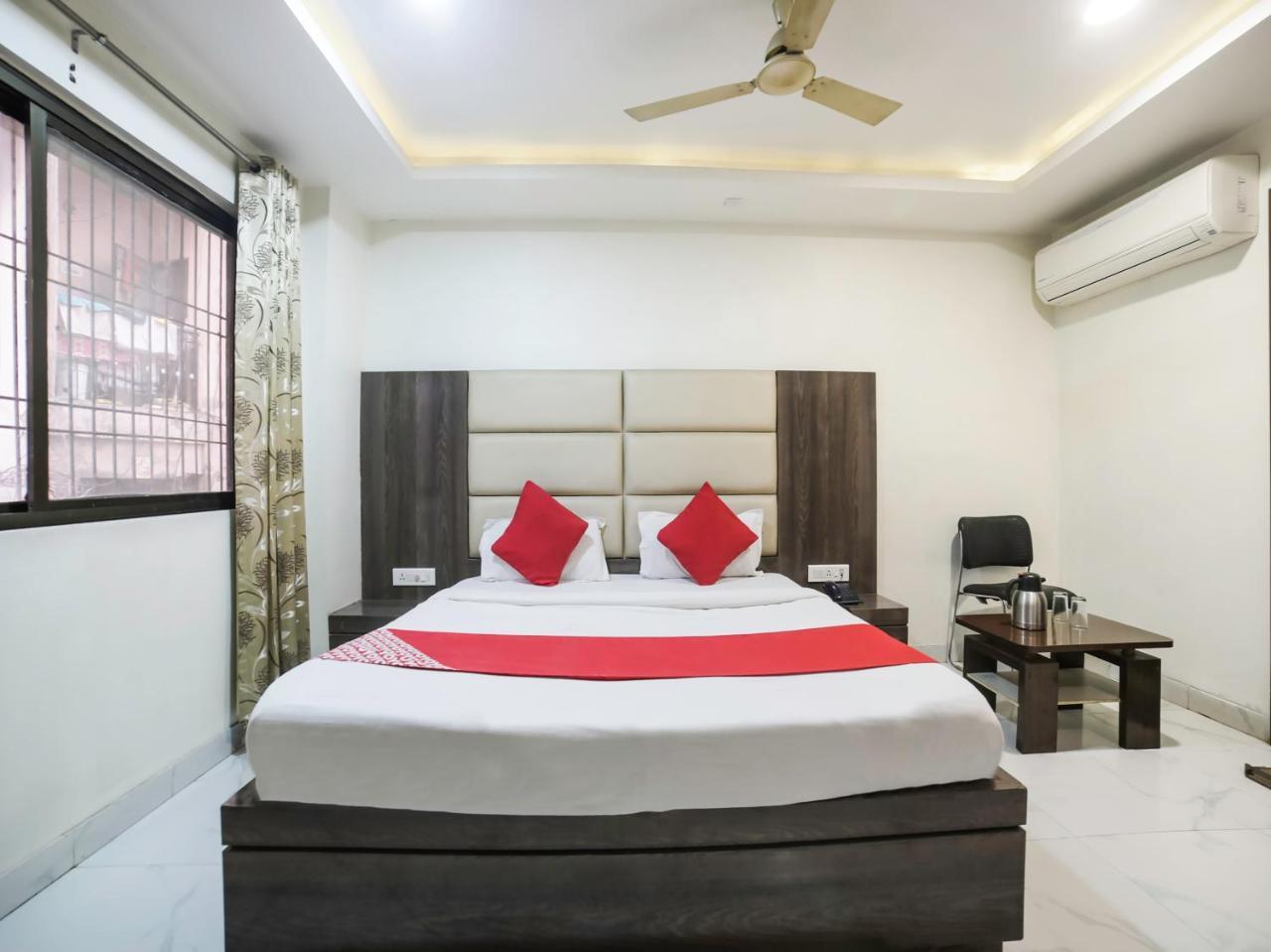 Oyo 10277 Hotel Delux Golden Аджмер Екстериор снимка